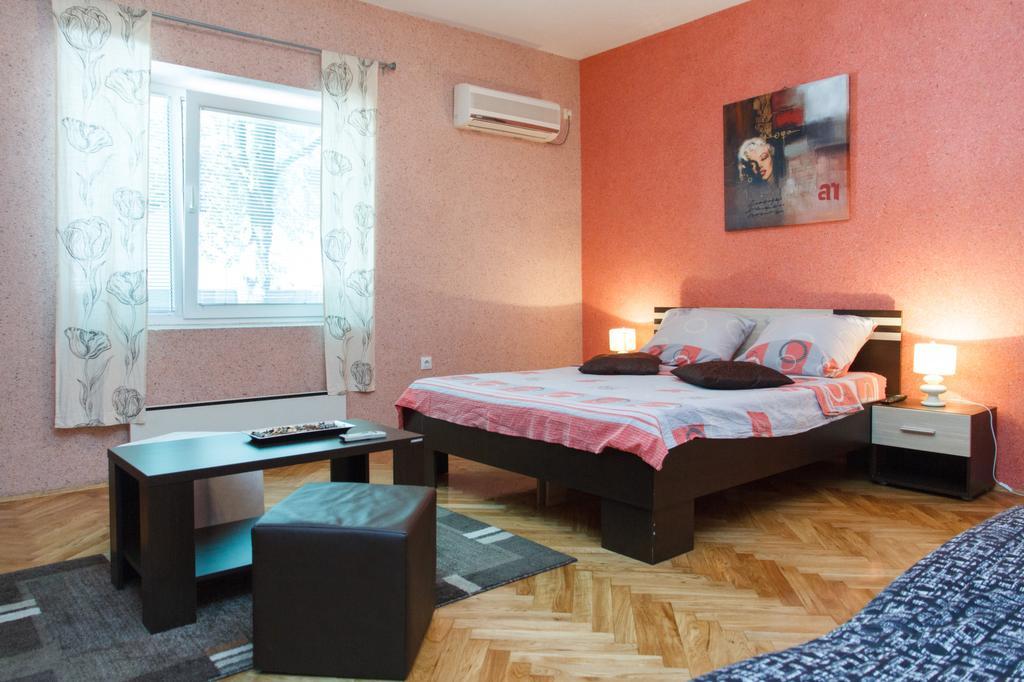 Apartment Aleksandar Βελιγράδι Εξωτερικό φωτογραφία